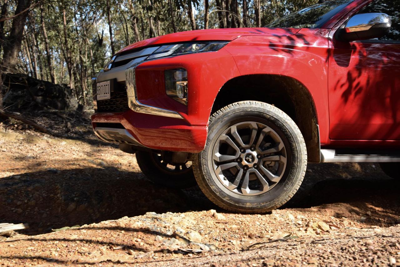 Mitsubishi Triton off-road capability comparison with competitors