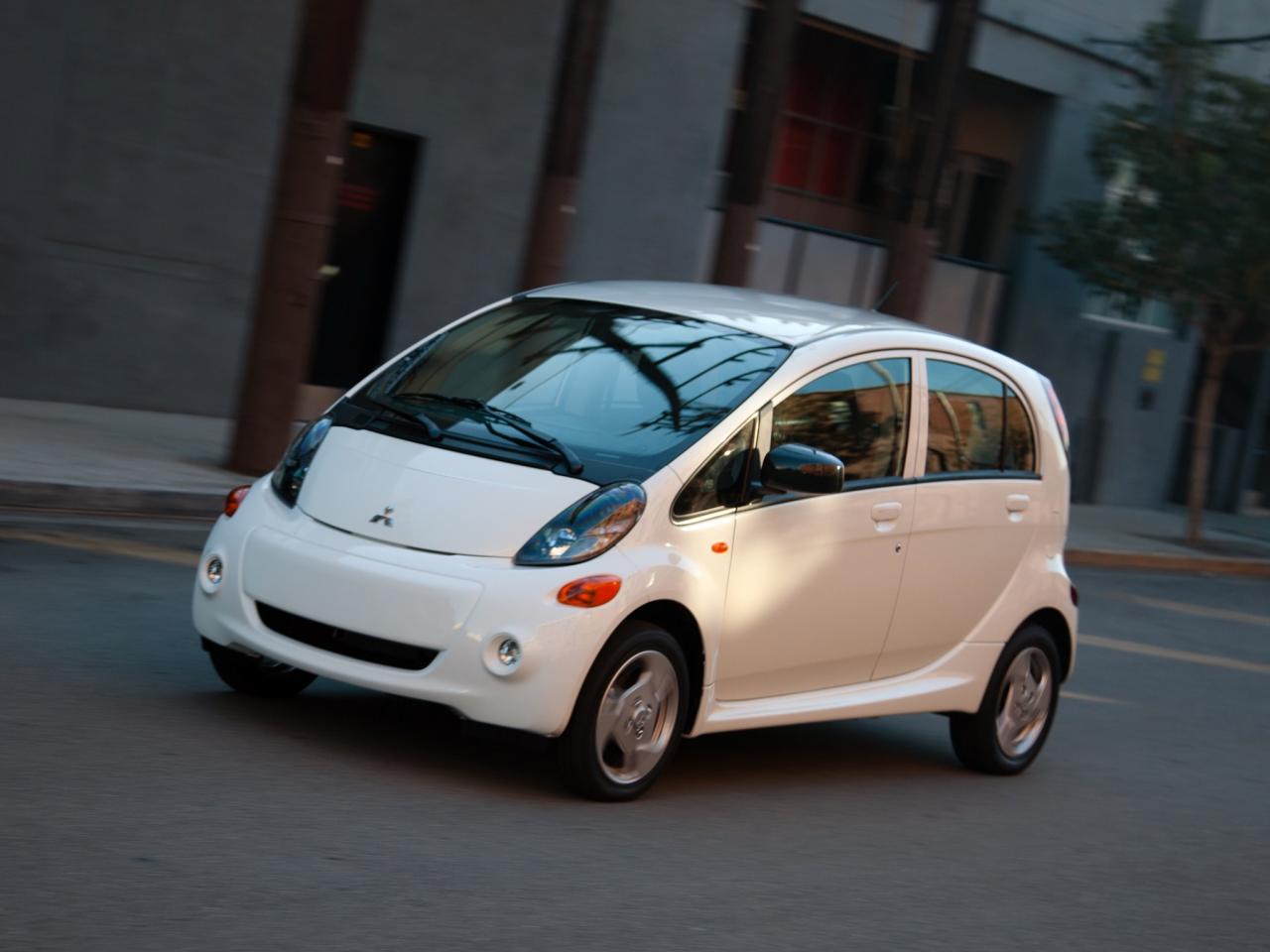 Mitsubishi miev electric usa market concept today 2010 wider sketch first car 2009 verdict mixed drive act roundup paris motor In-depth review of Mitsubishi i-MiEV electric vehicle range and charging