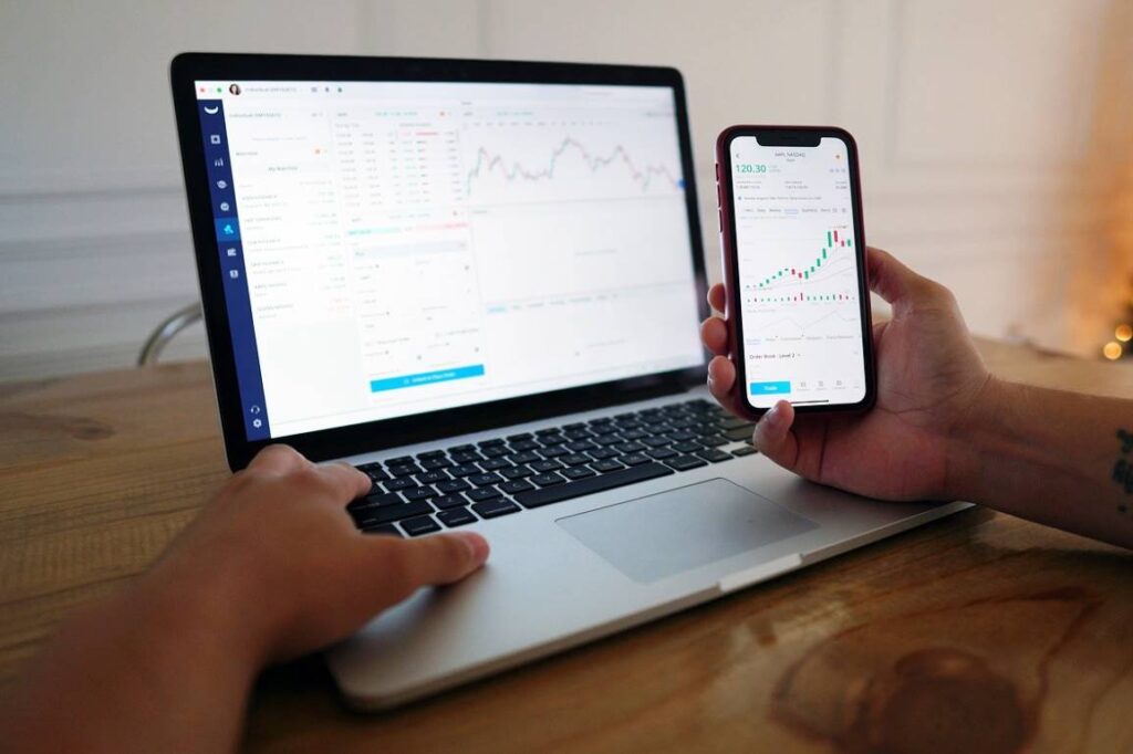 Cara menghasilkan uang via internet